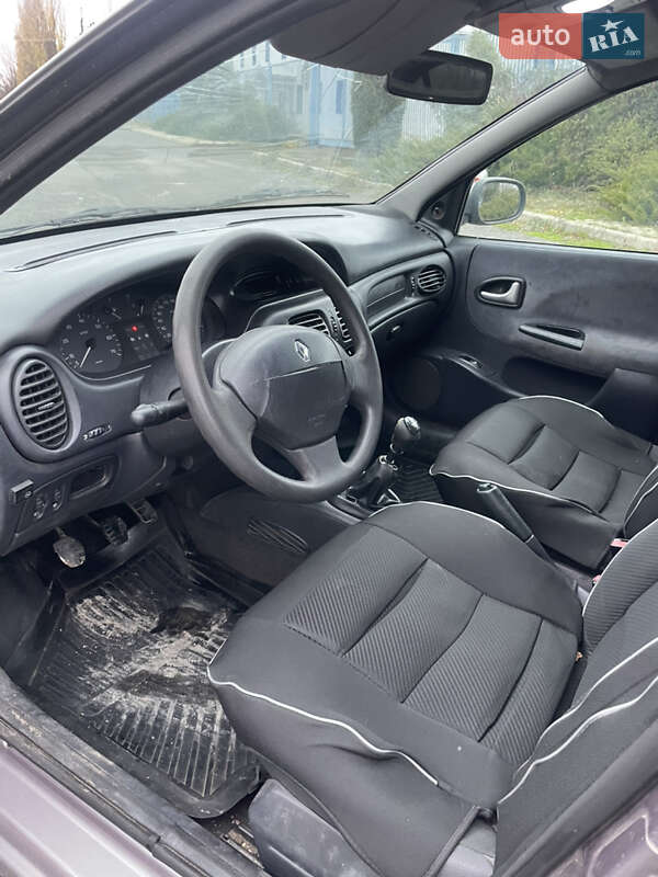 Седан Renault Megane 2003 в Новомосковске фото 7 Седан Renault Megane 2003 в Новомосковске