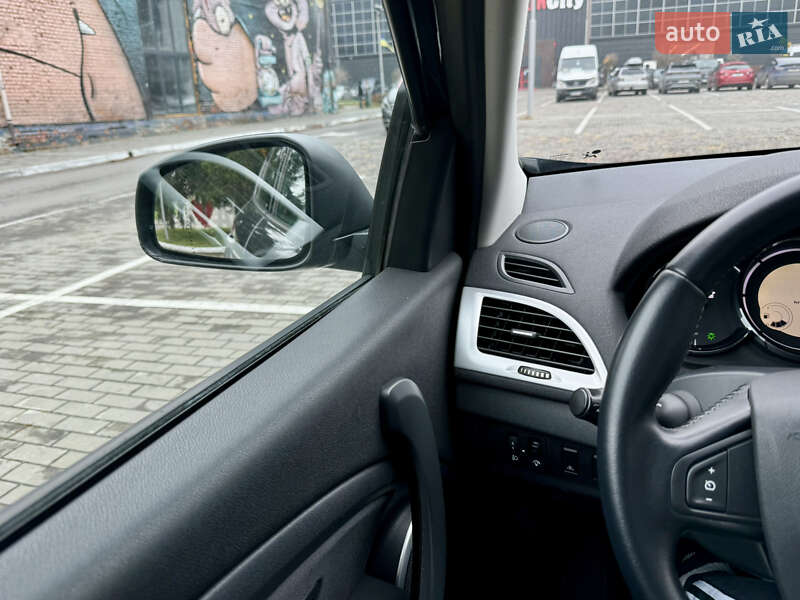 Хэтчбек Renault Megane 2010 в Луцке
