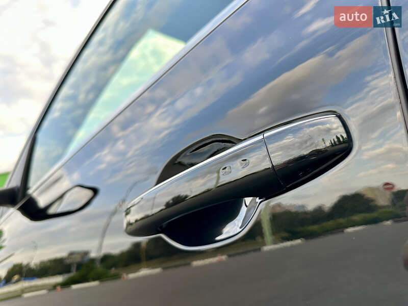 Універсал Renault Megane 2019 в Києві фото 20 Універсал Renault Megane 2019 в Києві