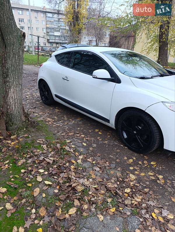 Купе Renault Megane 2010 в Никополе фото 7 Купе Renault Megane 2010 в Никополе