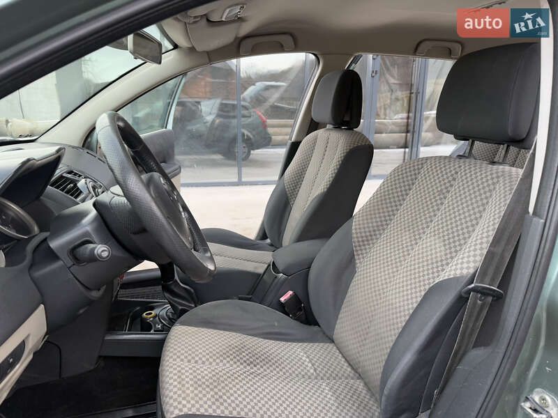 Универсал Renault Megane 2005 в Теребовле фото 40 Универсал Renault Megane 2005 в Теребовле