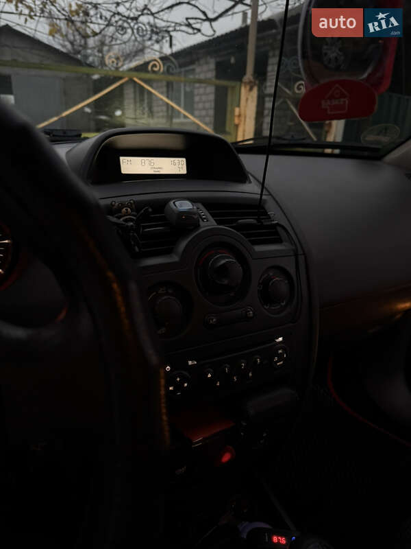 Универсал Renault Megane 2006 в Южноукраинске фото 9 Универсал Renault Megane 2006 в Южноукраинске