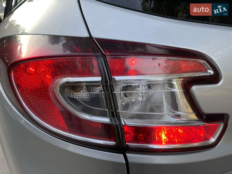 Универсал Renault Megane 2015 в Славуте фото 60 Универсал Renault Megane 2015 в Славуте