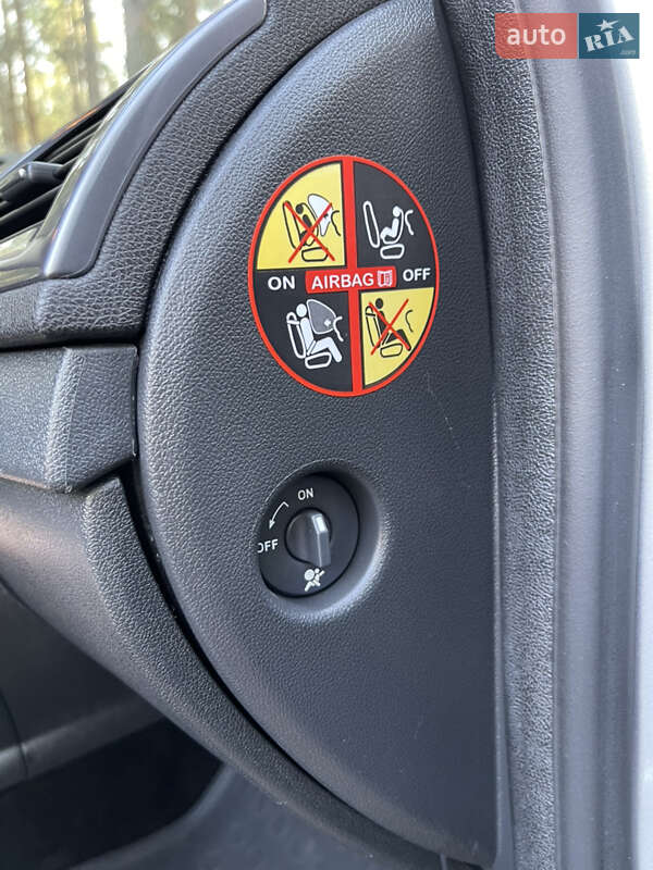 Универсал Renault Megane 2015 в Славуте фото 99 Универсал Renault Megane 2015 в Славуте