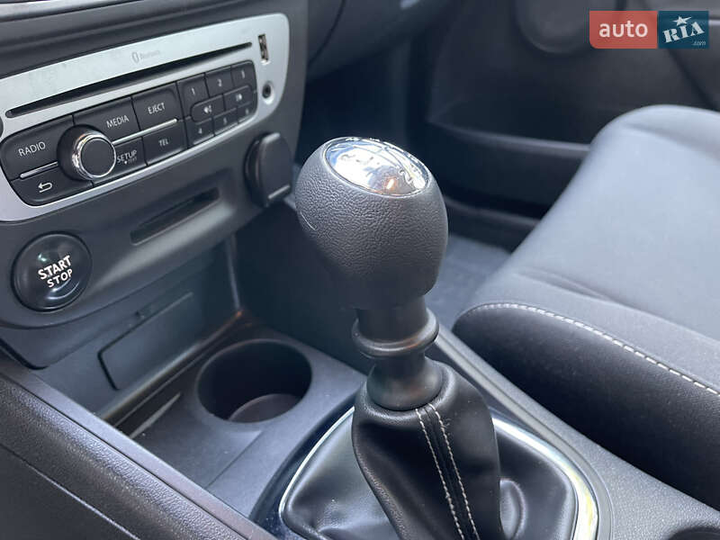 Универсал Renault Megane 2015 в Славуте фото 100 Универсал Renault Megane 2015 в Славуте