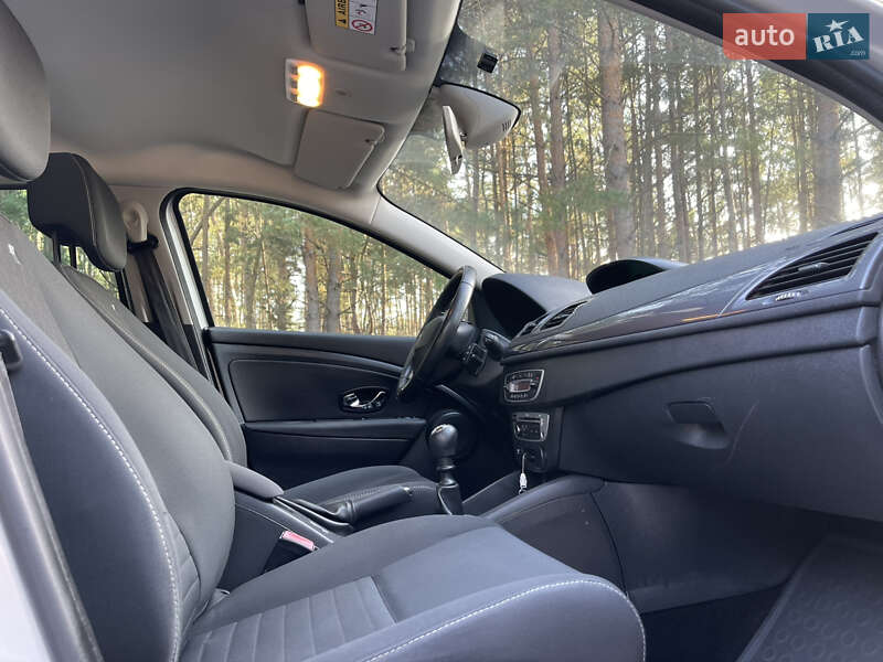 Универсал Renault Megane 2015 в Славуте фото 117 Универсал Renault Megane 2015 в Славуте