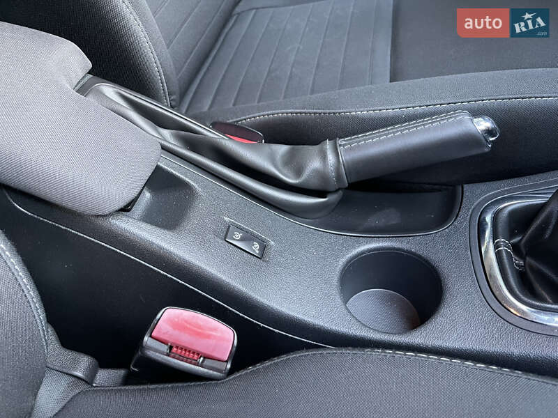 Универсал Renault Megane 2015 в Славуте фото 147 Универсал Renault Megane 2015 в Славуте