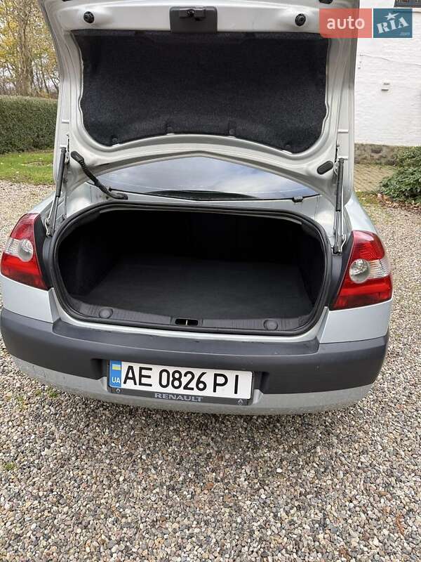 Седан Renault Megane 2004 в Запорожье фото 4 Седан Renault Megane 2004 в Запорожье