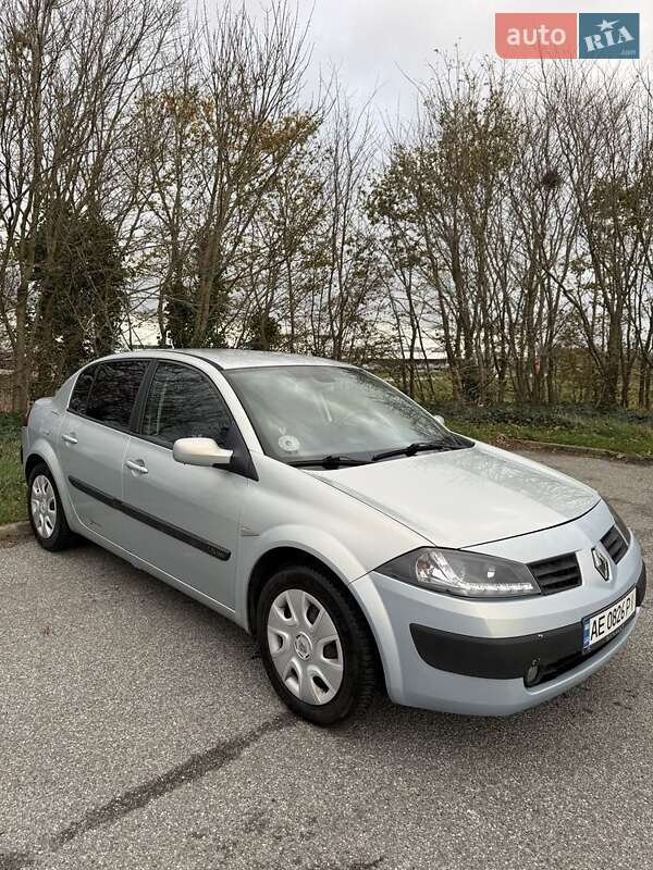 Седан Renault Megane 2004 в Запорожье фото 6 Седан Renault Megane 2004 в Запорожье