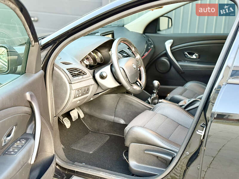 Универсал Renault Megane 2014 в Самборе фото 28 Универсал Renault Megane 2014 в Самборе
