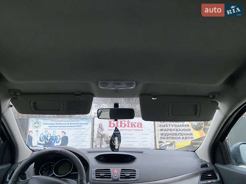 Хетчбек Renault Megane 2010 в Кам'янець-Подільському фото 35 Хетчбек Renault Megane 2010 в Кам'янець-Подільському