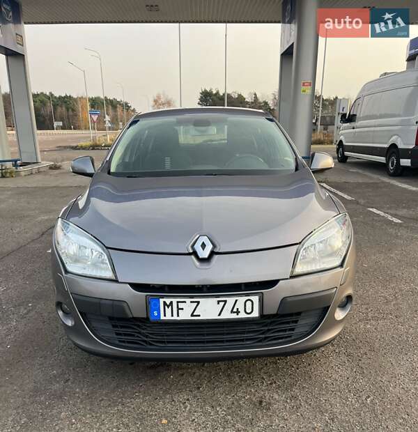 Хэтчбек Renault Megane 2011 в Радивилове