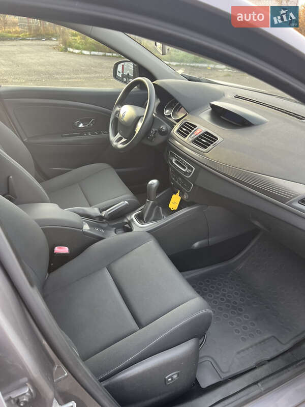 Хэтчбек Renault Megane 2011 в Радивилове