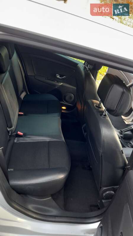 Универсал Renault Megane 2010 в Хмельницком фото 12 Универсал Renault Megane 2010 в Хмельницком