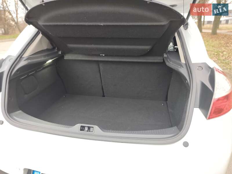 Хэтчбек Renault Megane 2011 в Сумах