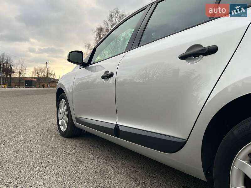 Универсал Renault Megane 2010 в Лубнах фото 11 Универсал Renault Megane 2010 в Лубнах