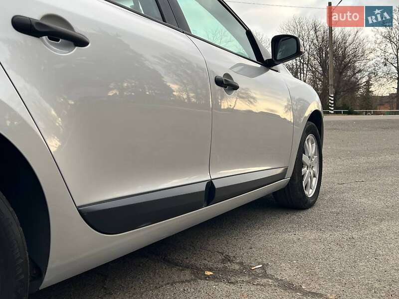 Универсал Renault Megane 2010 в Лубнах фото 20 Универсал Renault Megane 2010 в Лубнах