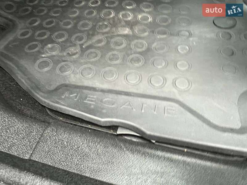 Универсал Renault Megane 2010 в Лубнах фото 52 Универсал Renault Megane 2010 в Лубнах