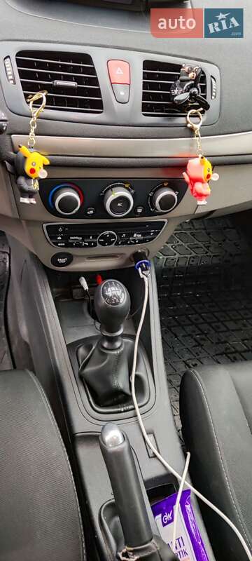 Универсал Renault Megane 2010 в Луцке фото 23 Универсал Renault Megane 2010 в Луцке