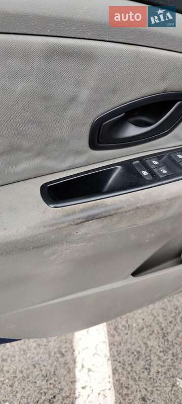 Универсал Renault Megane 2010 в Луцке фото 25 Универсал Renault Megane 2010 в Луцке