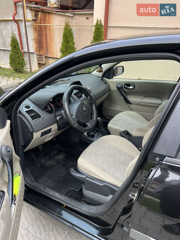 Седан Renault Megane 2006 в Сваляве