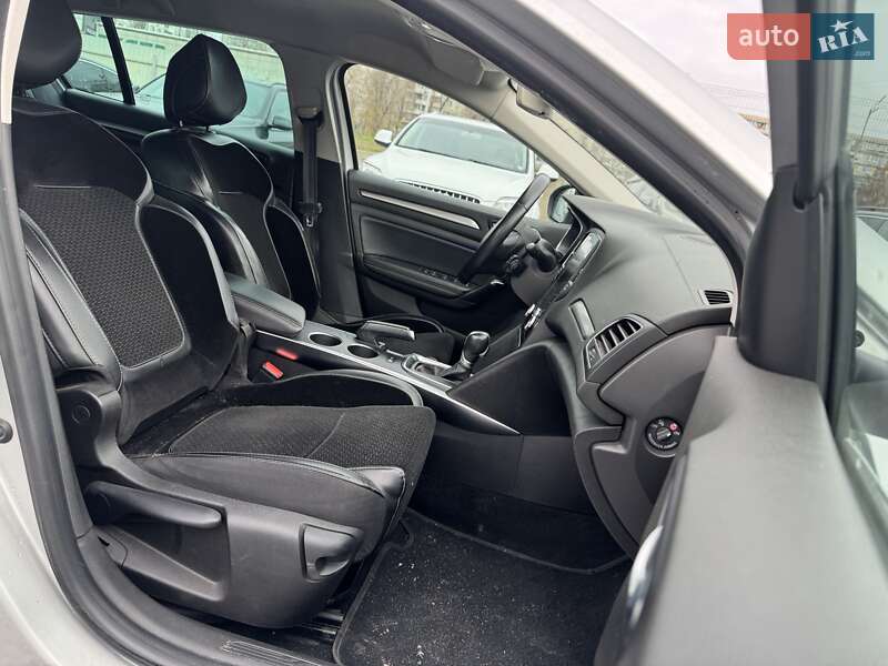 Универсал Renault Megane 2017 в Киеве фото 12 Универсал Renault Megane 2017 в Киеве