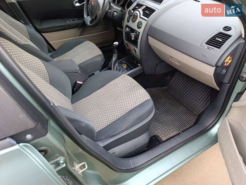 Седан Renault Megane 2004 в Тернополе фото 3 Седан Renault Megane 2004 в Тернополе