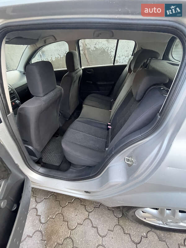 Хетчбек Renault Megane 2005 в Нікополі