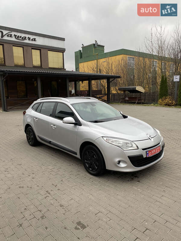 Универсал Renault Megane 2011 в Ровно фото 8 Универсал Renault Megane 2011 в Ровно