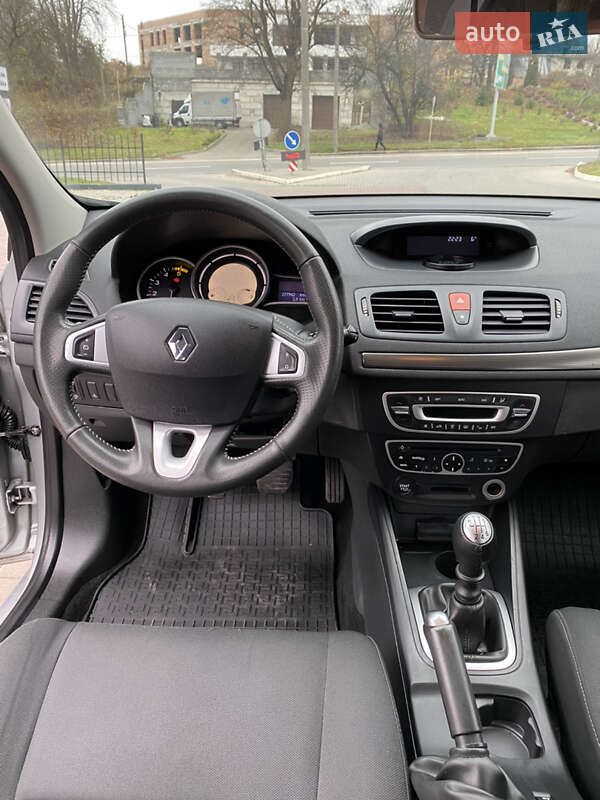 Универсал Renault Megane 2011 в Ровно фото 25 Универсал Renault Megane 2011 в Ровно