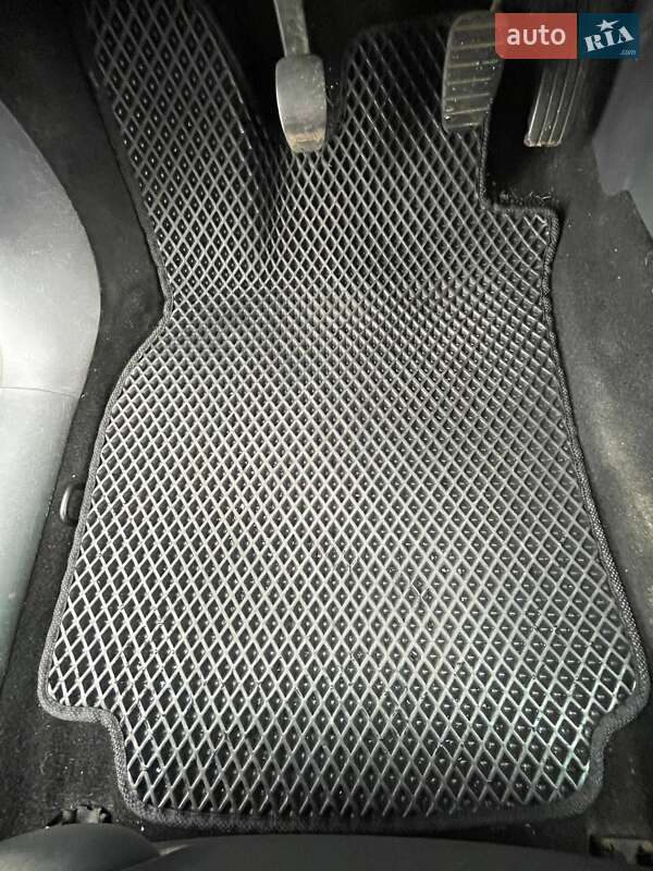 Хэтчбек Renault Megane 2006 в Киеве