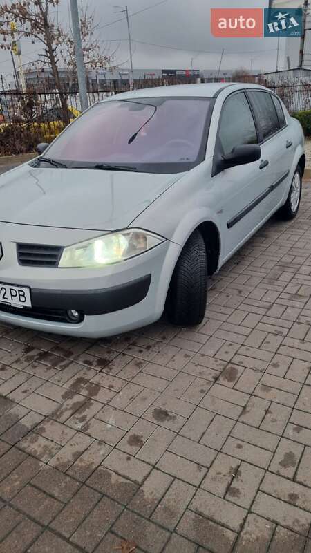 Седан Renault Megane 2004 в Киеве