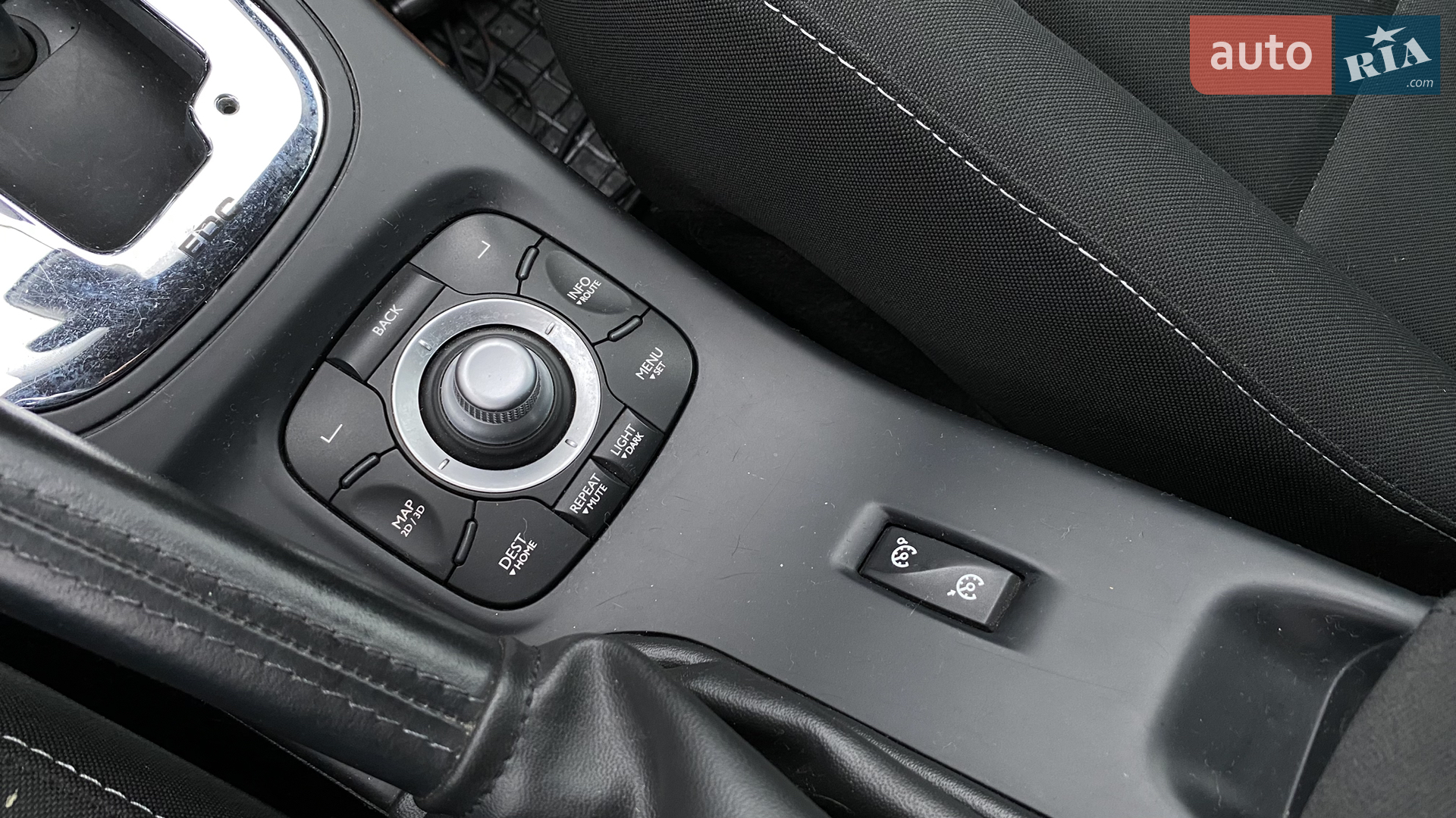 2012 Renault Megane - мініатюра 21