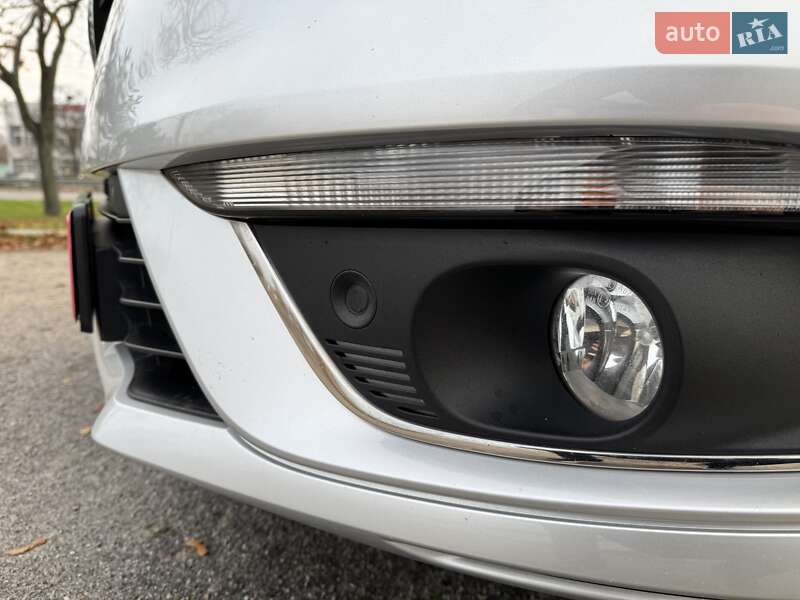 Универсал Renault Megane 2018 в Днепре фото 14 Универсал Renault Megane 2018 в Днепре