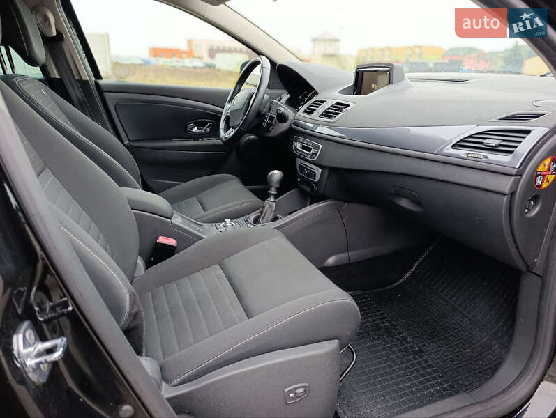 Универсал Renault Megane 2015 в Виннице фото 30 Универсал Renault Megane 2015 в Виннице