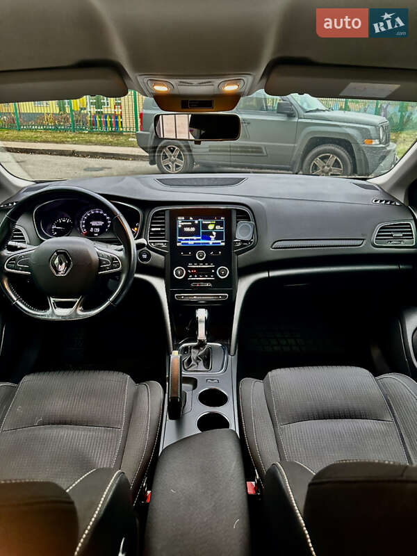 Седан Renault Megane 2018 в Киеве фото 16 Седан Renault Megane 2018 в Киеве