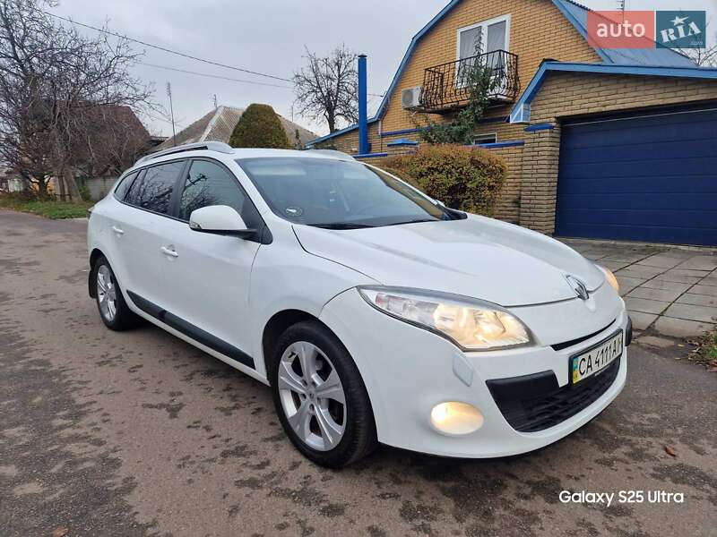 Универсал Renault Megane 2011 в Черкассах фото 2 Универсал Renault Megane 2011 в Черкассах