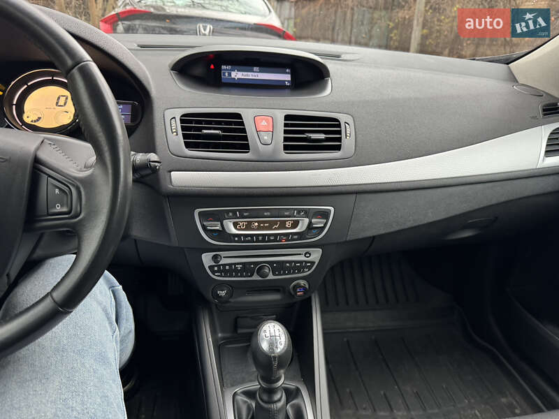 Хэтчбек Renault Megane 2009 в Киеве фото 14 Хэтчбек Renault Megane 2009 в Киеве