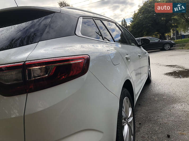 Универсал Renault Megane 2017 в Луцке