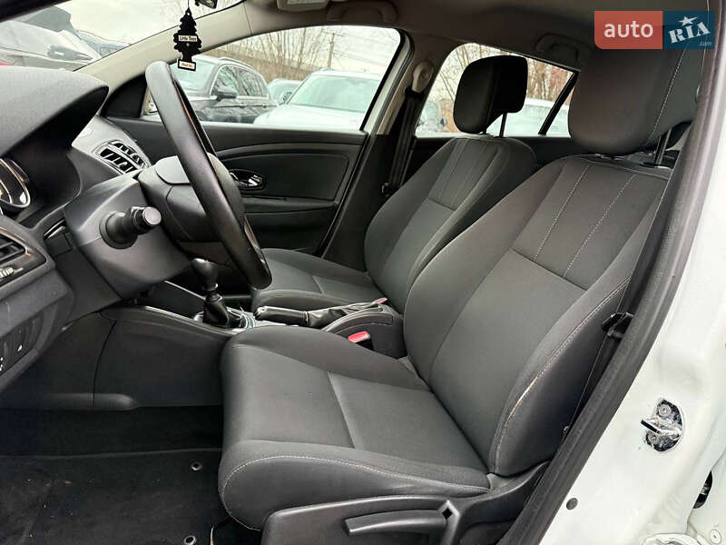 Хэтчбек Renault Megane 2014 в Коломые фото 15 Хэтчбек Renault Megane 2014 в Коломые