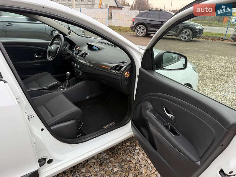 Хэтчбек Renault Megane 2014 в Коломые фото 19 Хэтчбек Renault Megane 2014 в Коломые