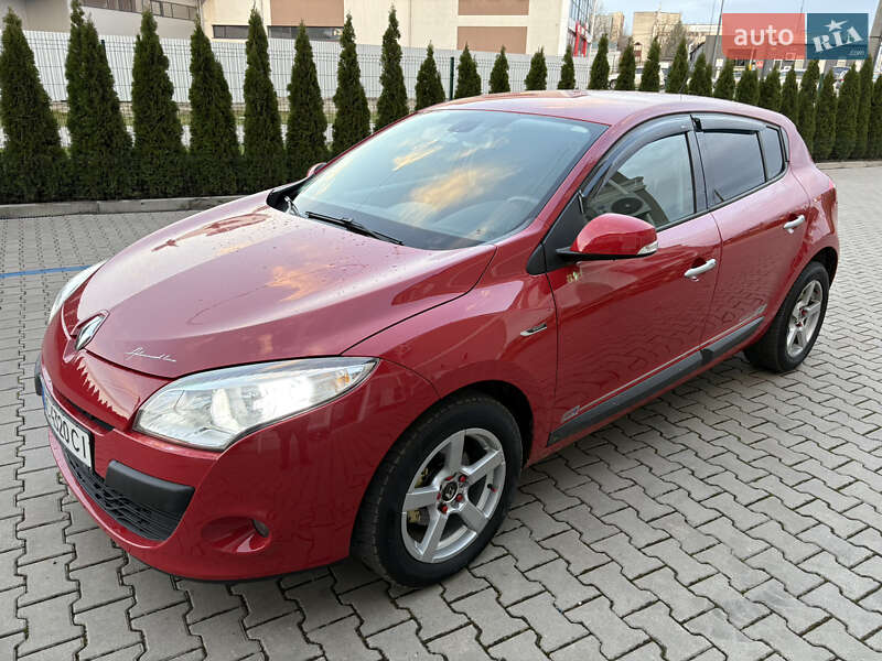Хэтчбек Renault Megane 2010 в Черновцах