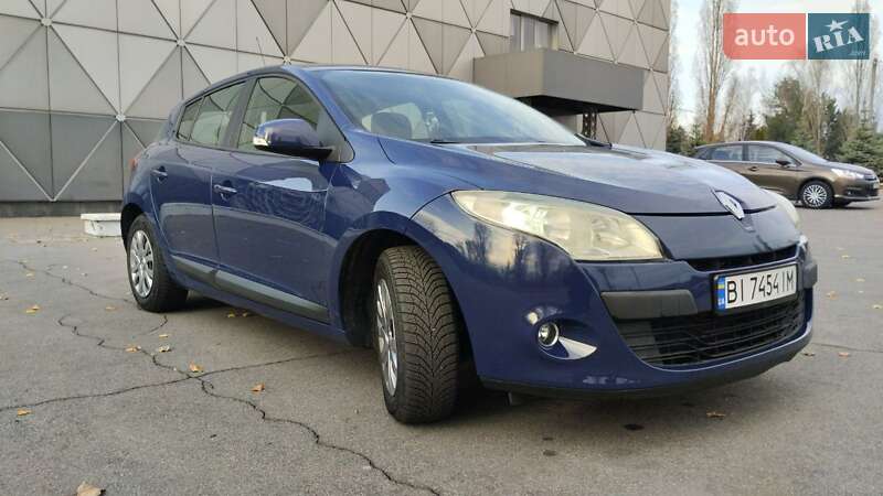 Хэтчбек Renault Megane 2010 в Горишних Плавнях