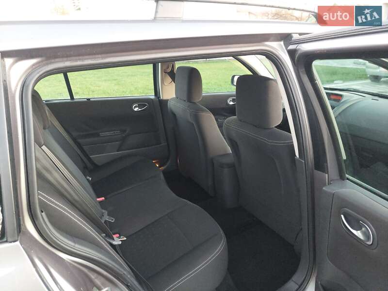 Универсал Renault Megane 2005 в Монастыриске фото 26 Универсал Renault Megane 2005 в Монастыриске