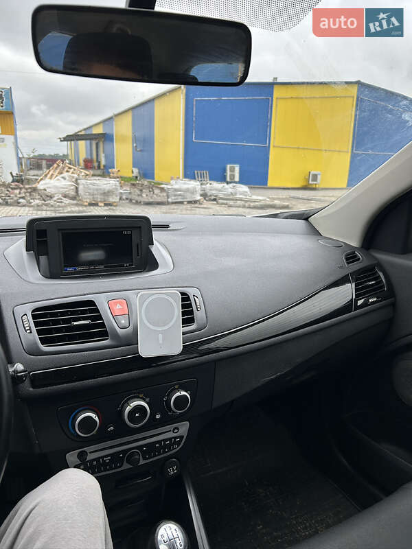 Универсал Renault Megane 2012 в Житомире фото 10 Универсал Renault Megane 2012 в Житомире