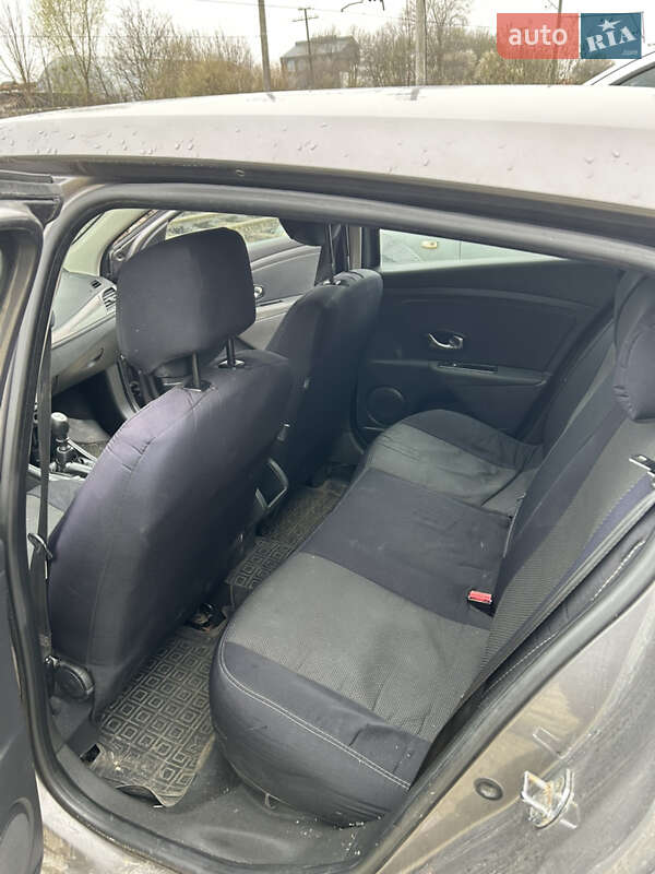 Хетчбек Renault Megane 2012 в Львові фото 7 Хетчбек Renault Megane 2012 в Львові