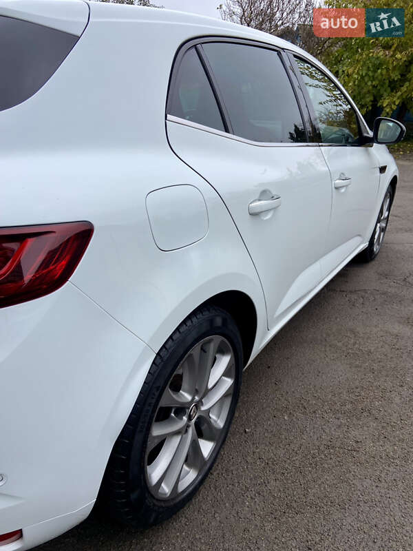Хетчбек Renault Megane 2017 в Умані фото 29 Хетчбек Renault Megane 2017 в Умані