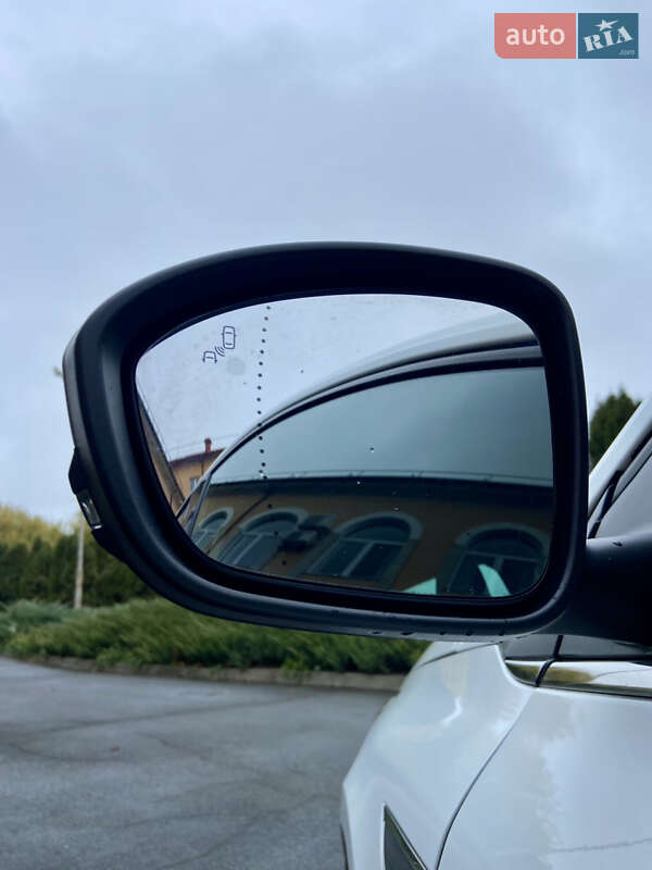 Хетчбек Renault Megane 2017 в Умані фото 35 Хетчбек Renault Megane 2017 в Умані