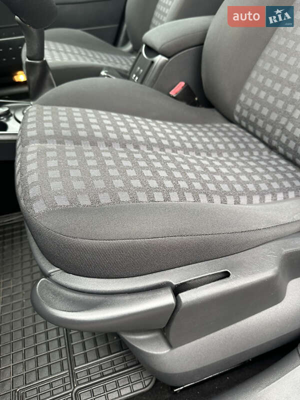 Универсал Renault Megane 2007 в Хороле