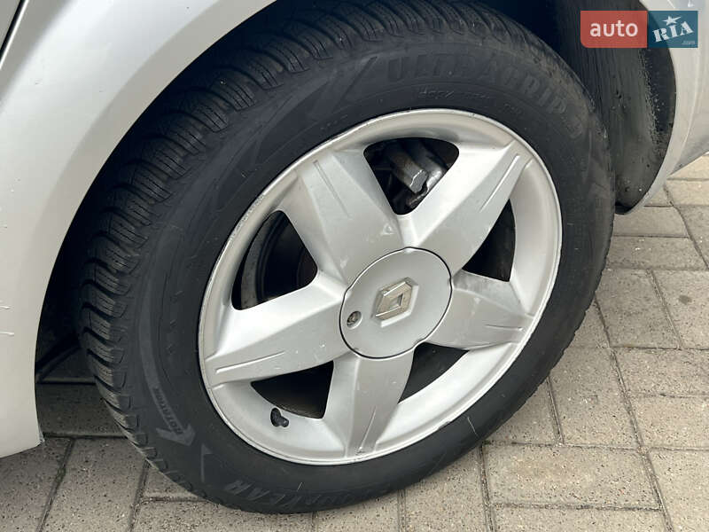 Седан Renault Megane 2007 в Черкасах фото 20 Седан Renault Megane 2007 в Черкасах